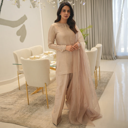 Saba Qamar Beige