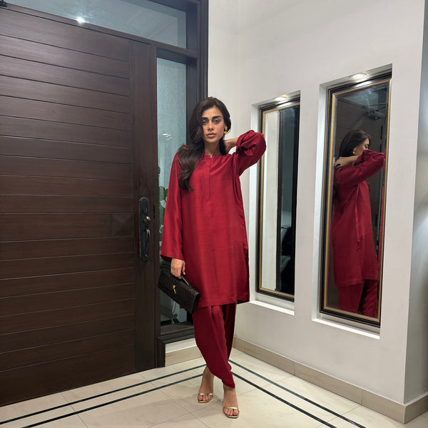 Sadaf Kanwal Draped In Depth