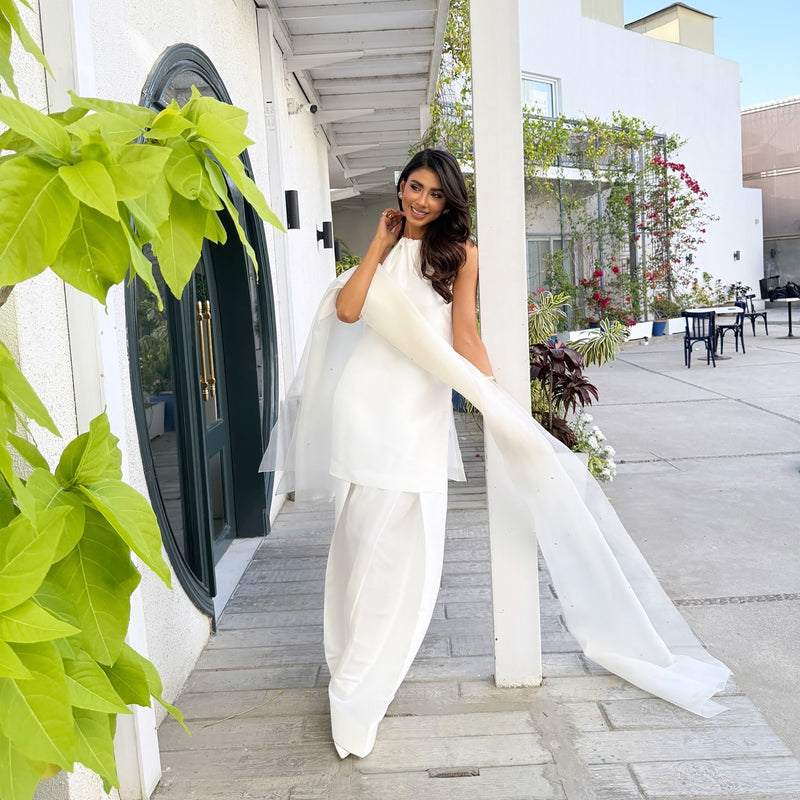 Jaweria Ali White Whispers