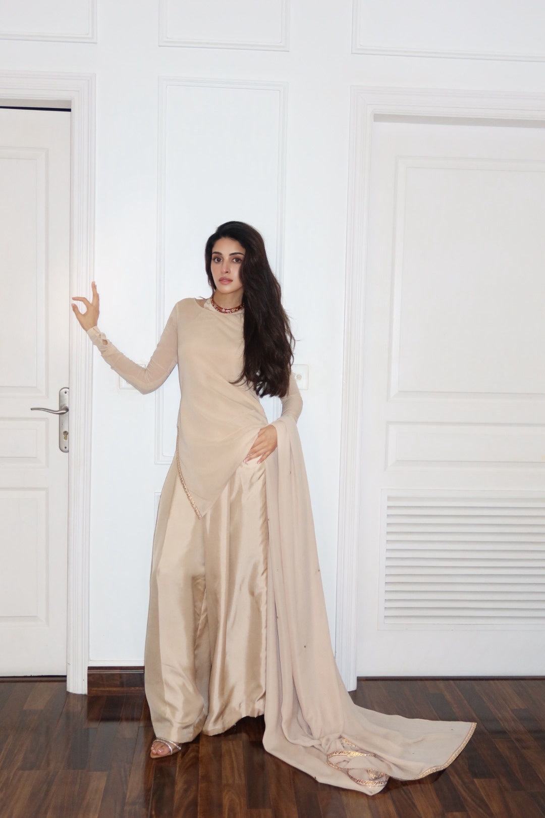 Khaki-e-Noor